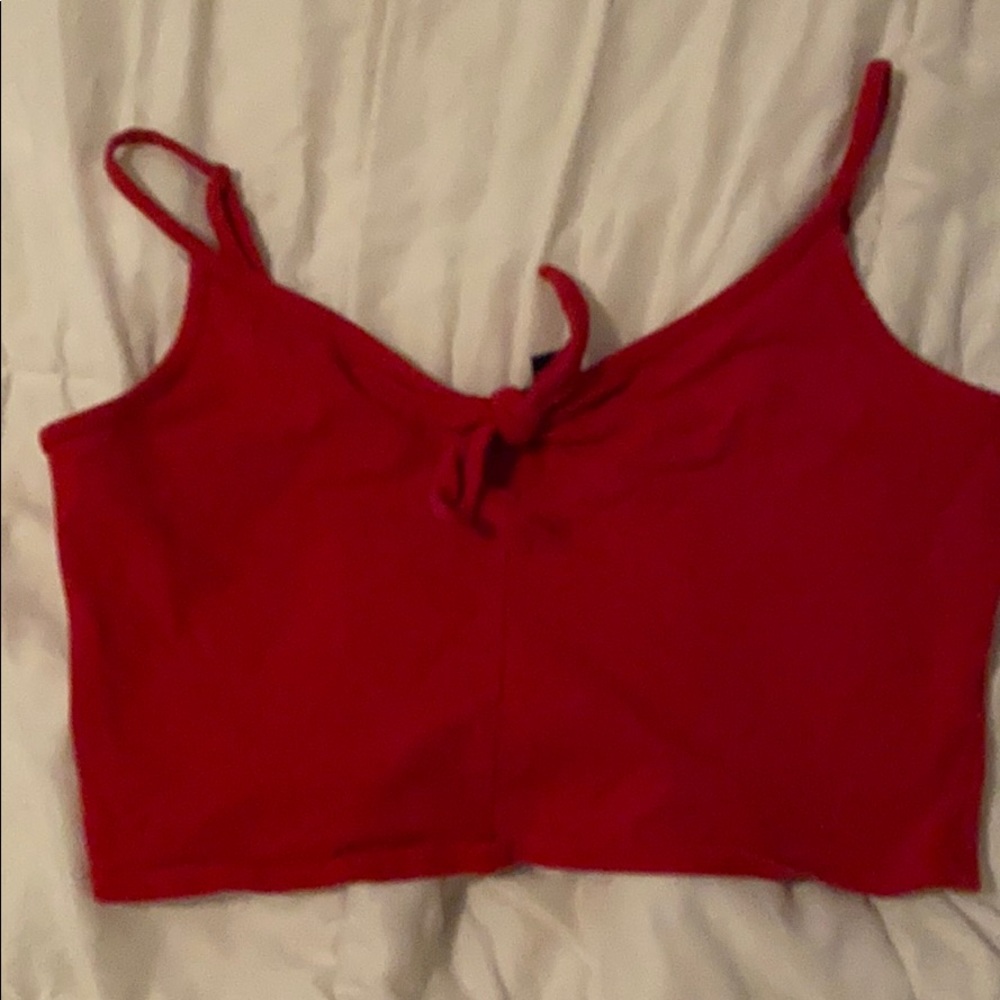red cropped tank